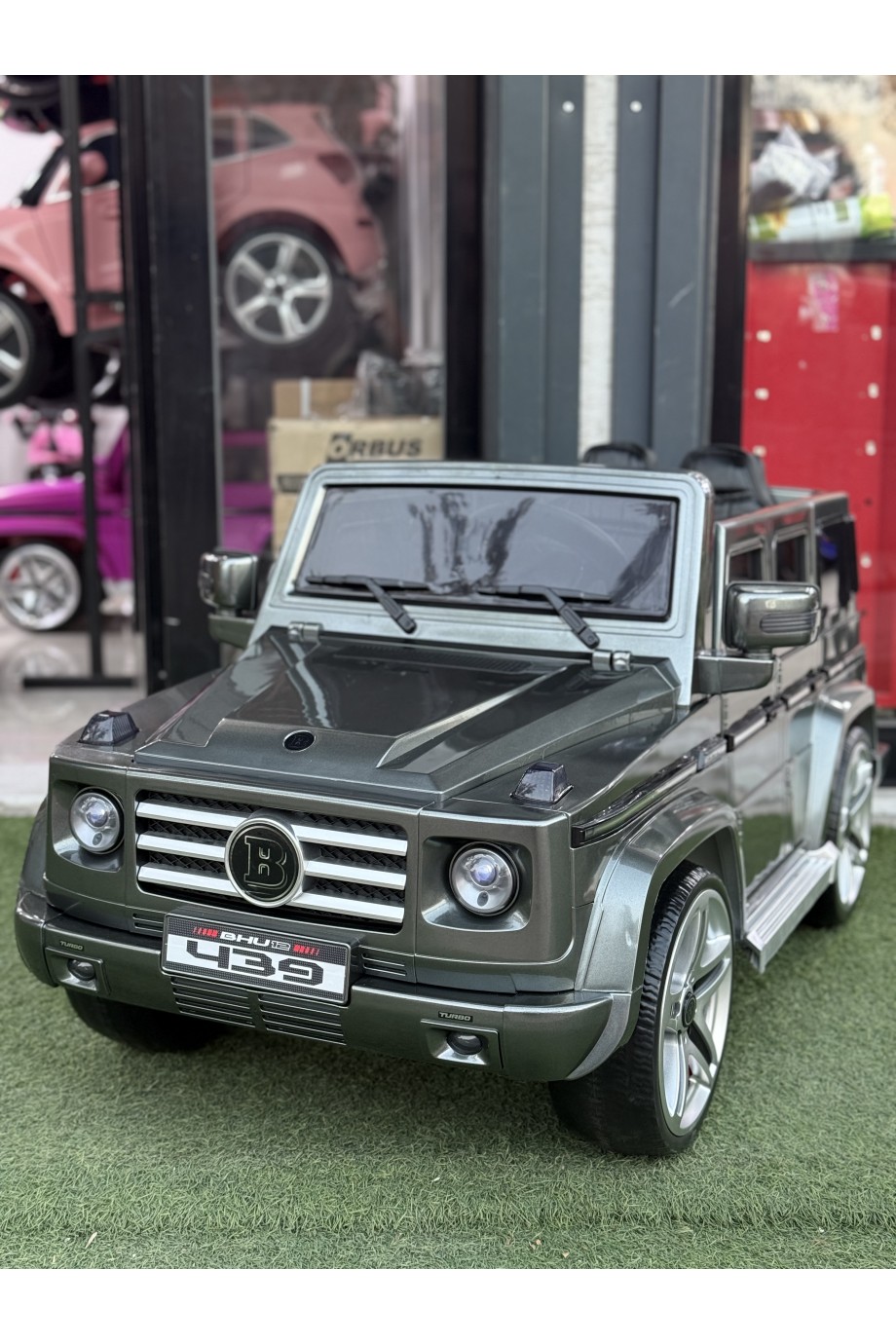 BRABUS GRİ METALİK BOYALI AKÜLÜ ARABA 0-6 YAŞ BRABUS GRİ METALİK BOYALI AKÜLÜ ARABA 0-6 YAŞ