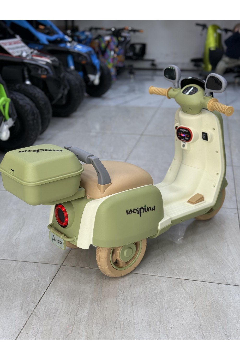 VESPİNA AKÜLÜ MOTOR 0-4 YAŞ VESPİNA AKÜLÜ MOTOR 0-4 YAŞ