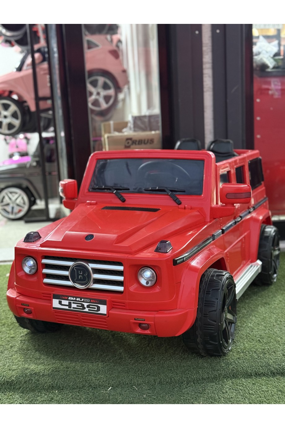 BRABUS KIRMIZI AKÜLÜ ARABA 0-6 YAŞ BRABUS KIRMIZI AKÜLÜ ARABA 0-6 YAŞ