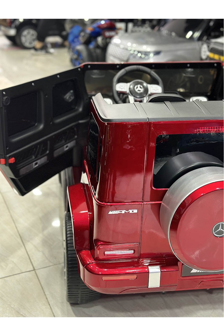 MERCEDES G63 AKÜLÜ ARABA 24V BORDO MERCEDES G63 AKÜLÜ ARABA 24V BORDO