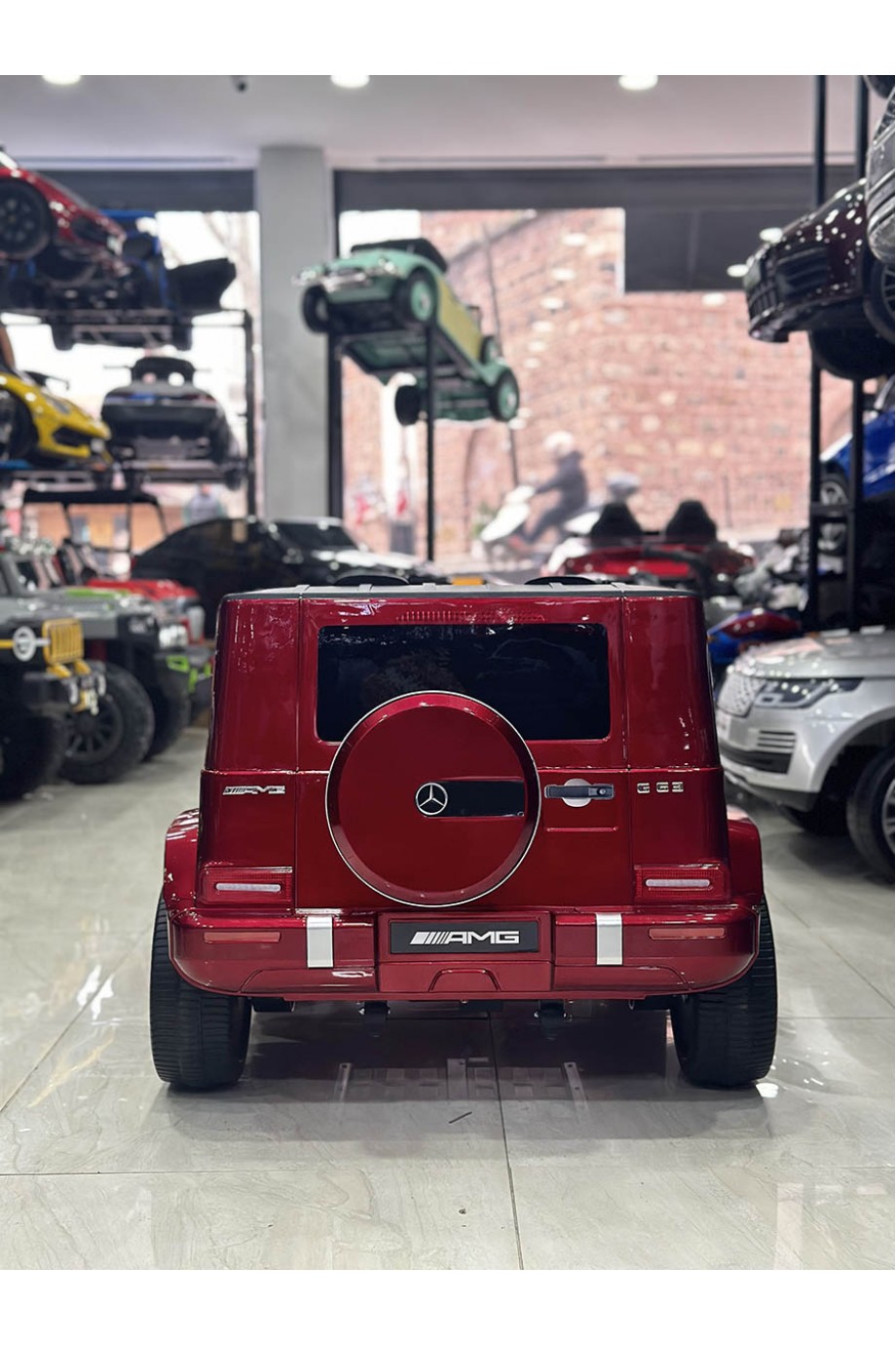 MERCEDES G63 AKÜLÜ ARABA 24V BORDO MERCEDES G63 AKÜLÜ ARABA 24V BORDO