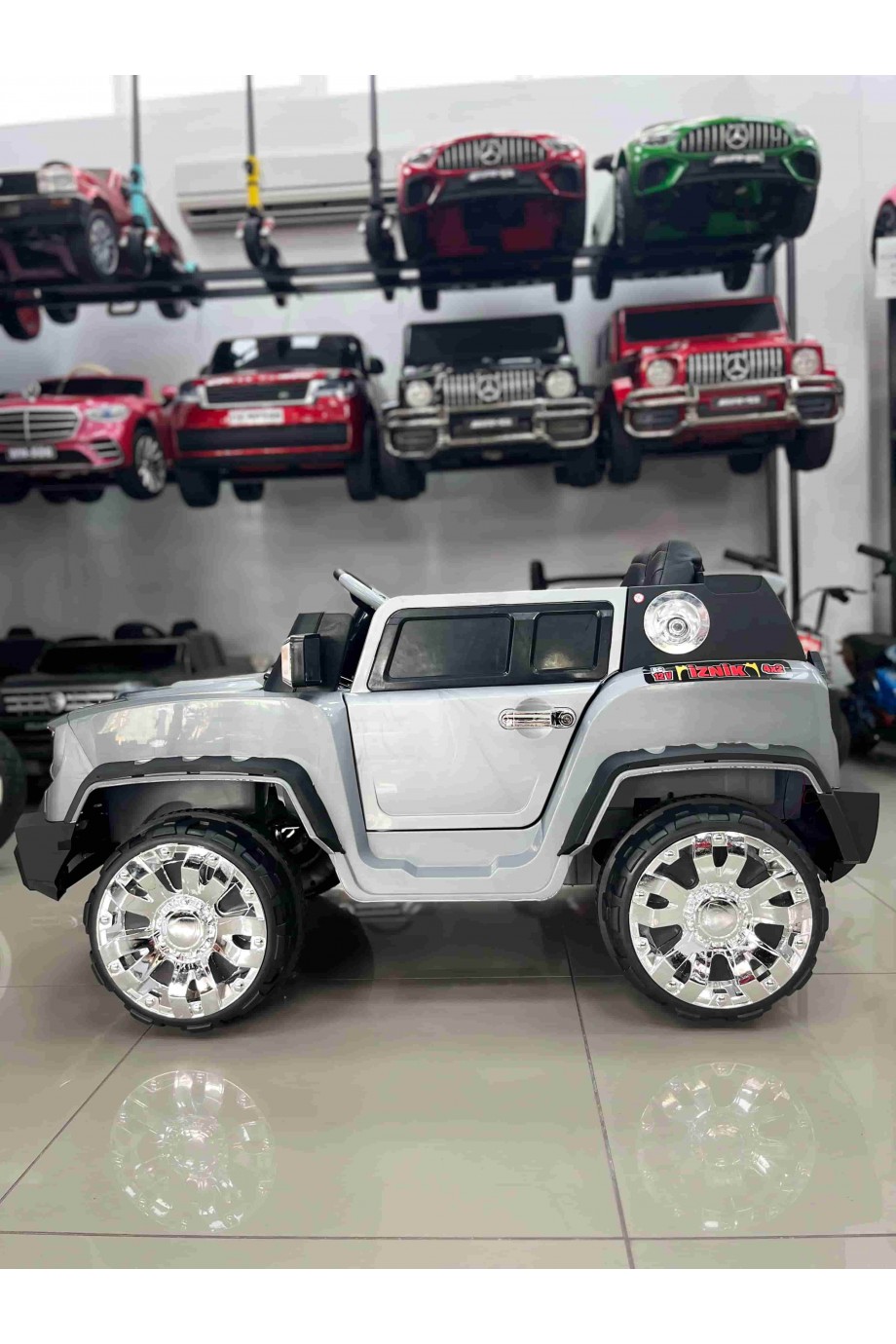 HUMMER JEEP 12V 0-9 YAŞ GRİ