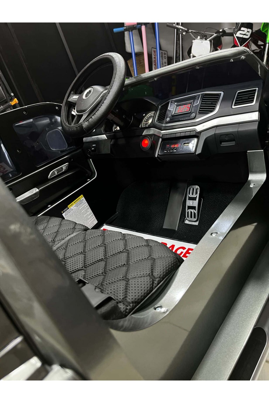 AMAROK 4*4 0-6 YAŞ 12V AKÜLÜ ARABA